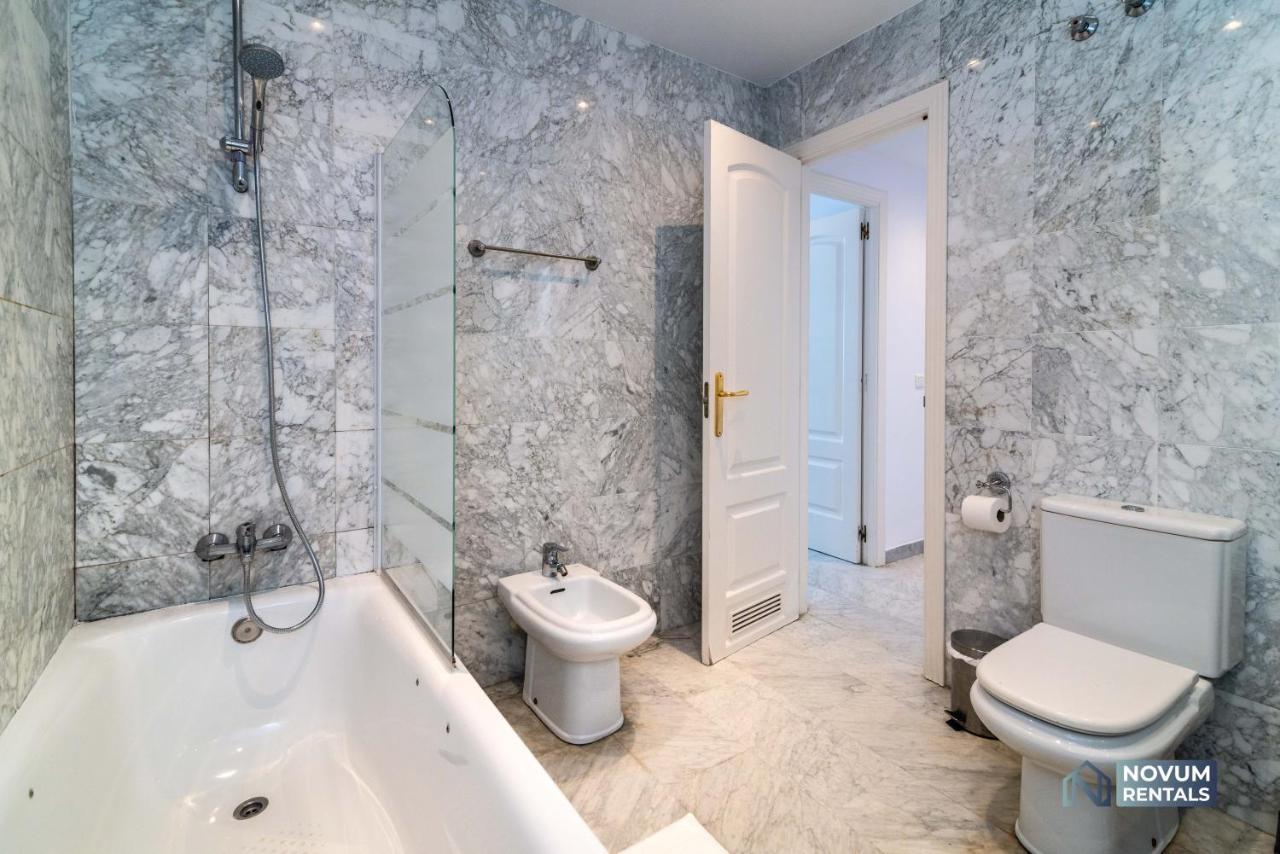 Puerto Banus Finest 2-Bdrm Apt - 50 Metres To Beach Marbella Eksteriør bilde